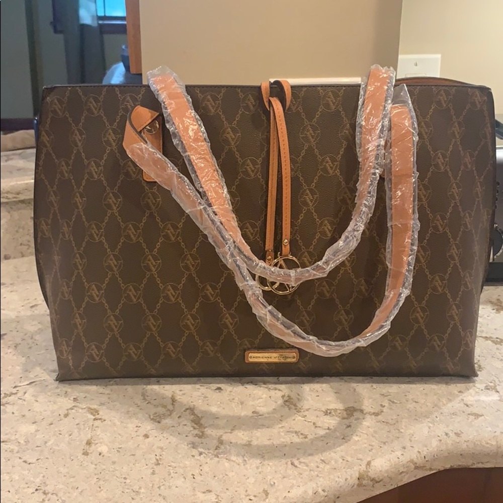 Adrienne Vittadini Tote